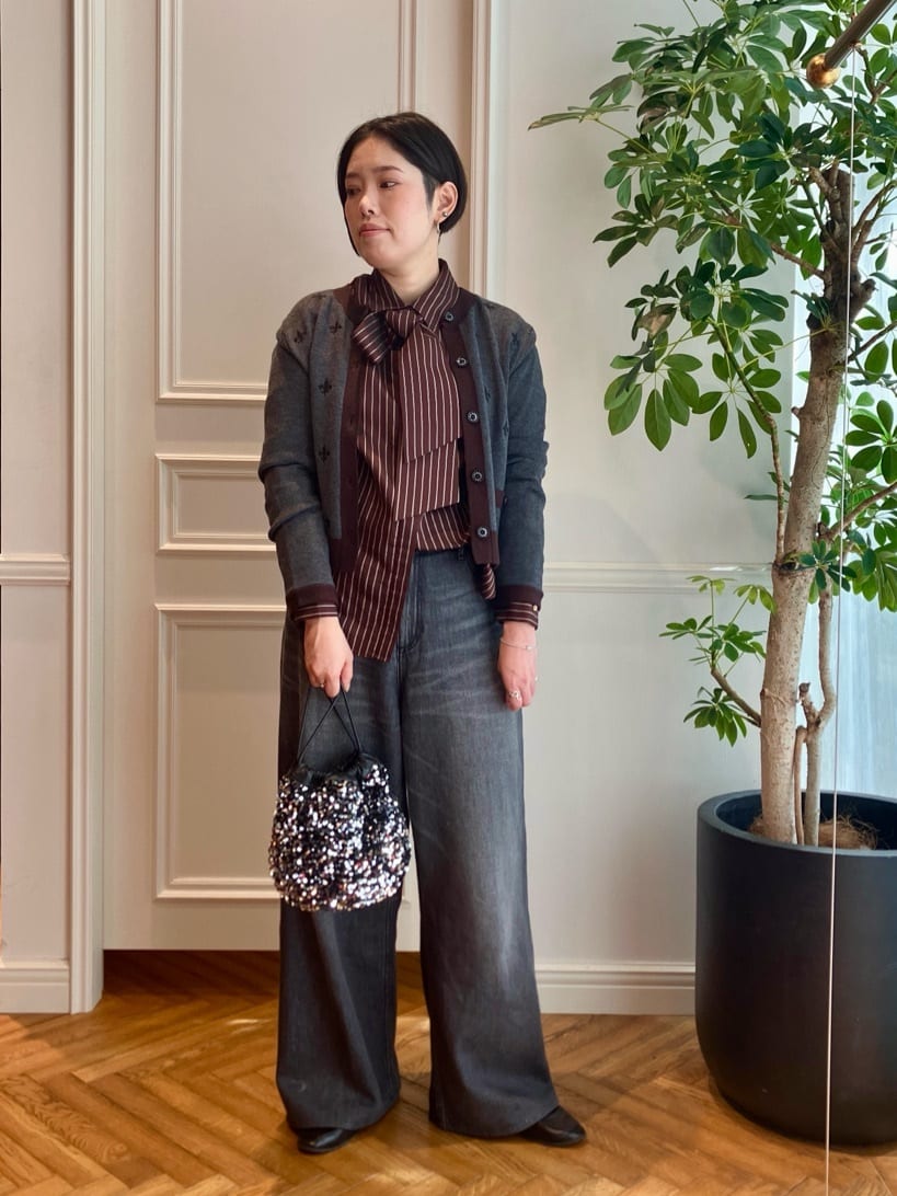 konominさんの「DRESSTERIOR｜ヴィンテージ加工ワイドデニムパンツ」を使ったコーディネート