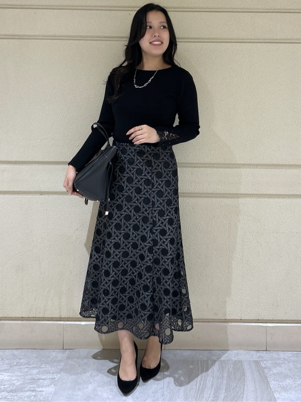Momokaさんの「COUP DE CHANCE｜【日本製】シアー刺繍のフレアースカート」を使ったコーディネート