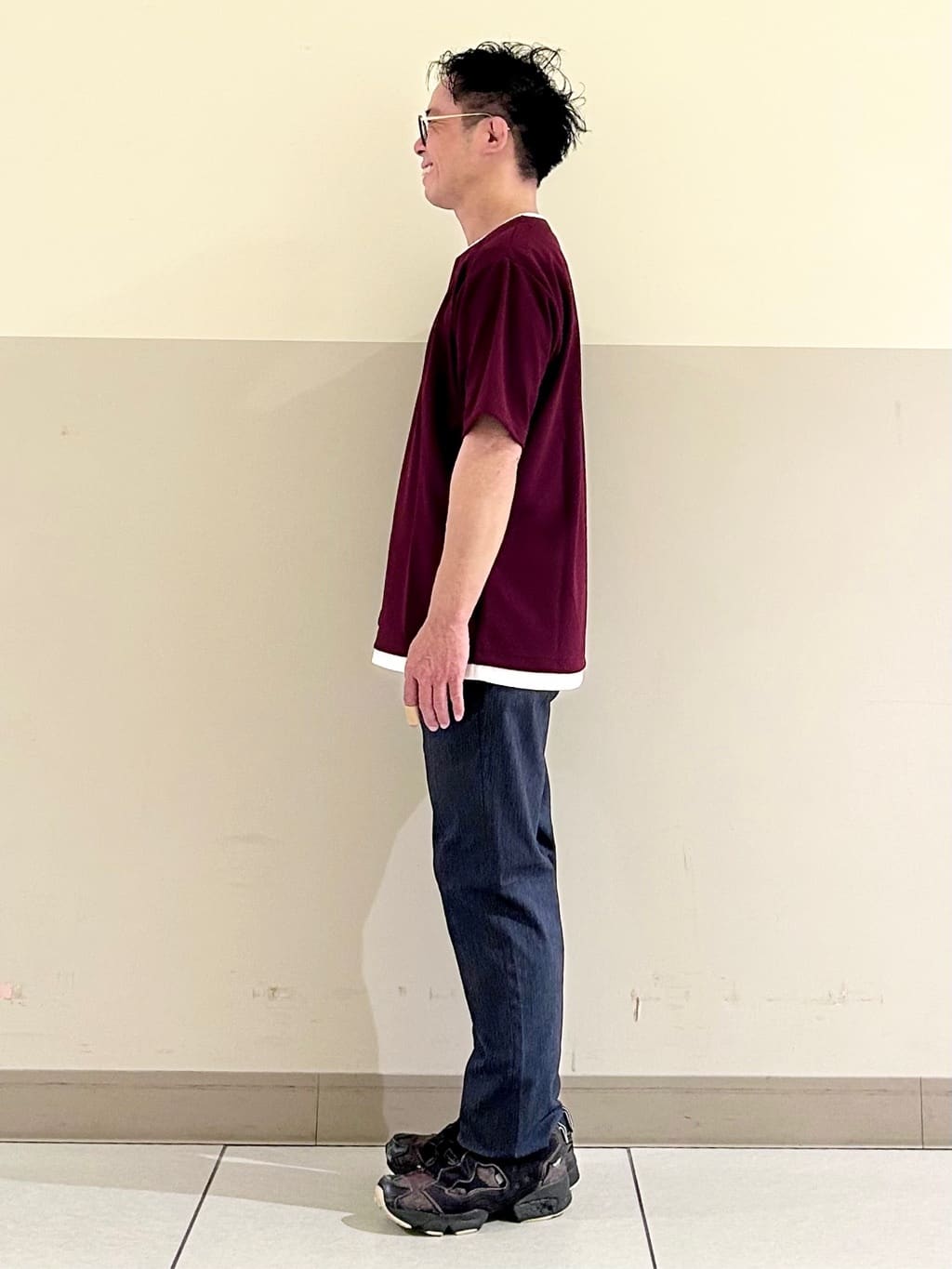 KENJI Iさんの「THE SHOP TK｜ツイルキーネック半袖Tシャツ」を使ったコーディネート