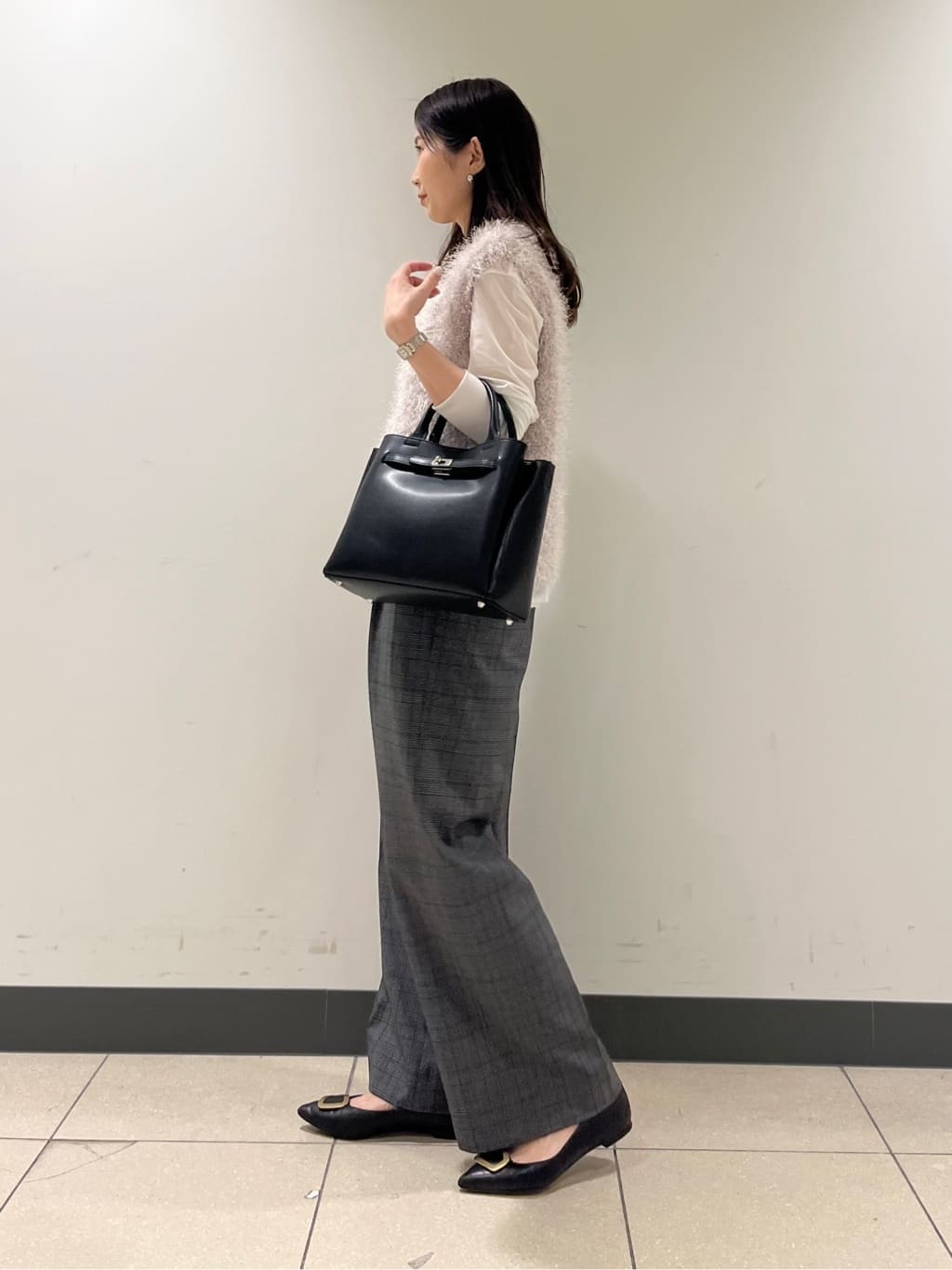 shokoさんの「INDIVI｜ストレッチシアーロングTシャツ」を使ったコーディネート