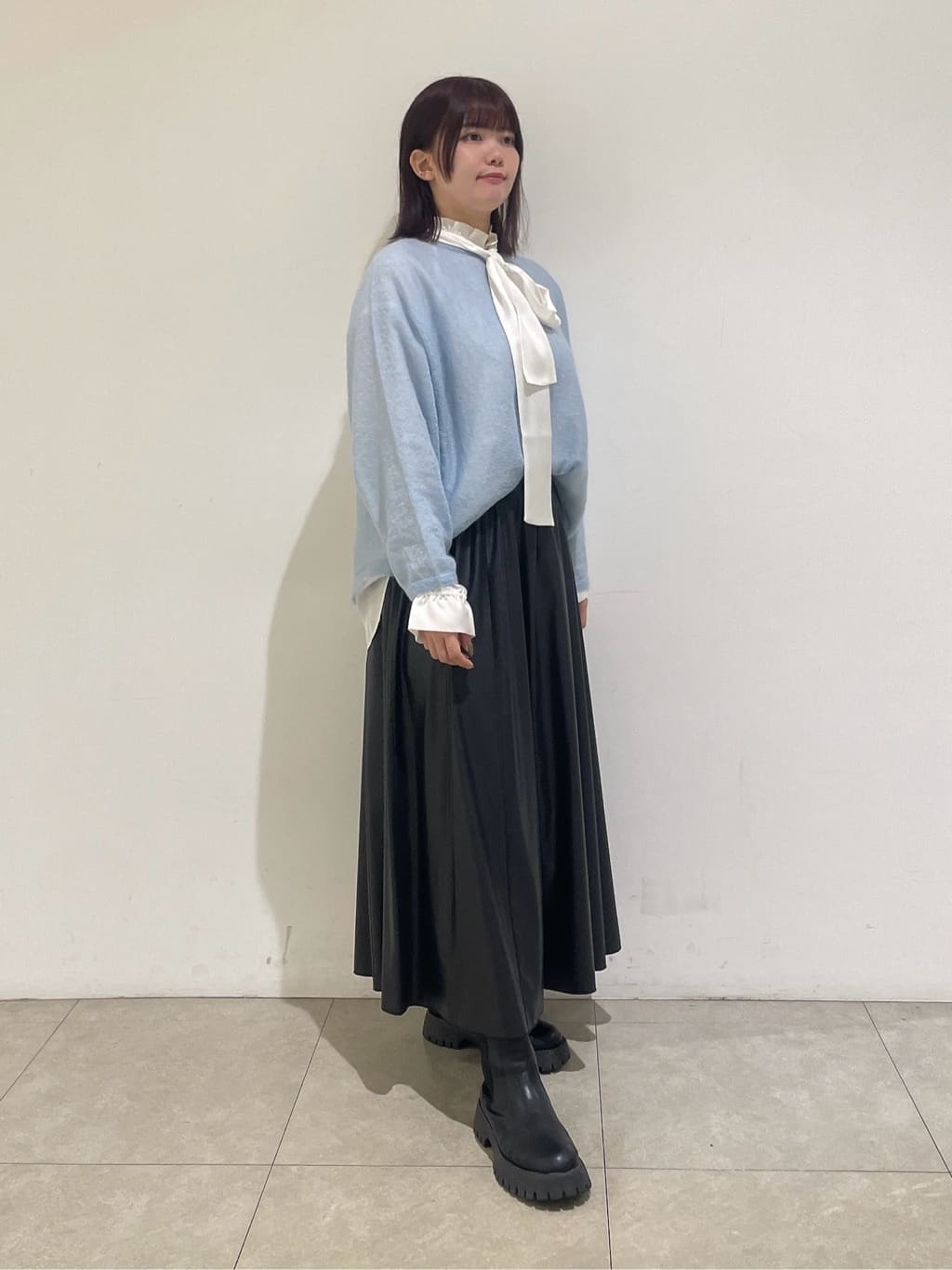 emikaさんの「INDIVI｜【キッドモヘヤ素材】ラウンドヘムニット」を使ったコーディネート