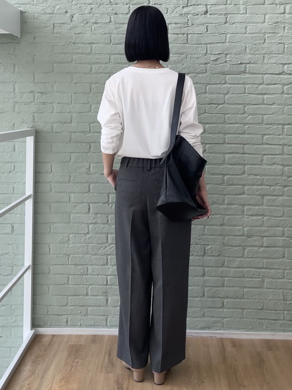 NATSUMIさんの「grove｜【UVカット】ロゴアソートベーシックロンT」を使ったコーディネート