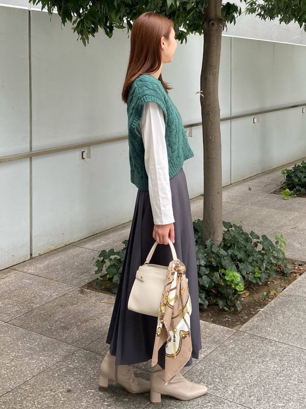 めぐさんの「OPAQUE.CLIP｜ロングロゴTシャツ【洗濯機OK】」を使ったコーディネート