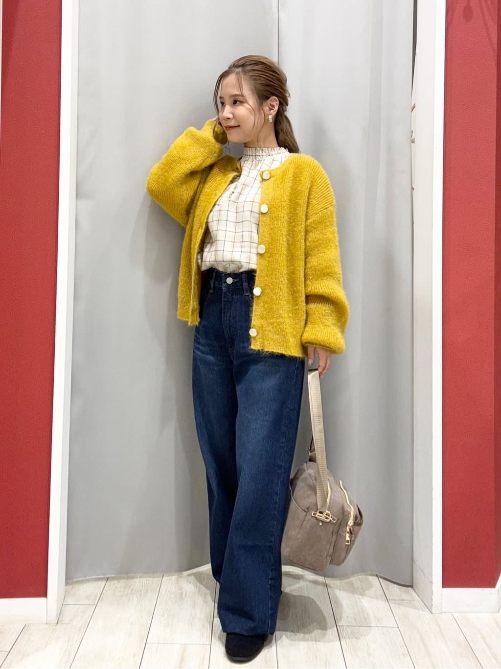 shioさんの「SHOO･LA･RUE｜ギャザーネックが女性らしさをプラスする ハイネックブラウス」を使ったコーディネート
