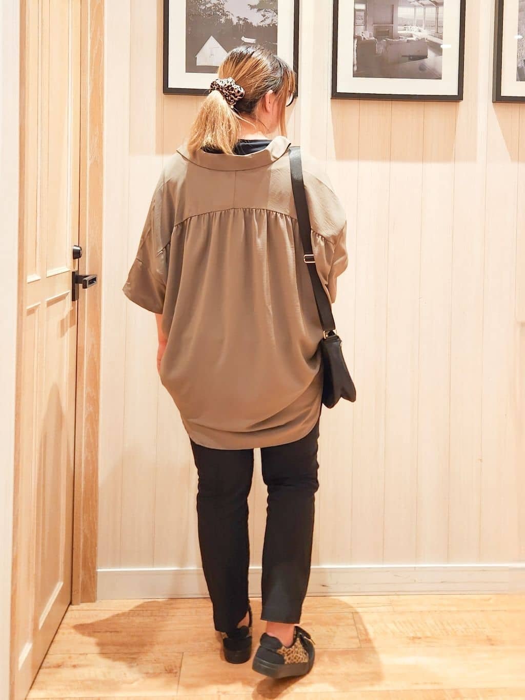 れーやんさんの「SHOO･LA･RUE｜【ひんやり/S-LL】大人の五分袖プリントTシャツ」を使ったコーディネート