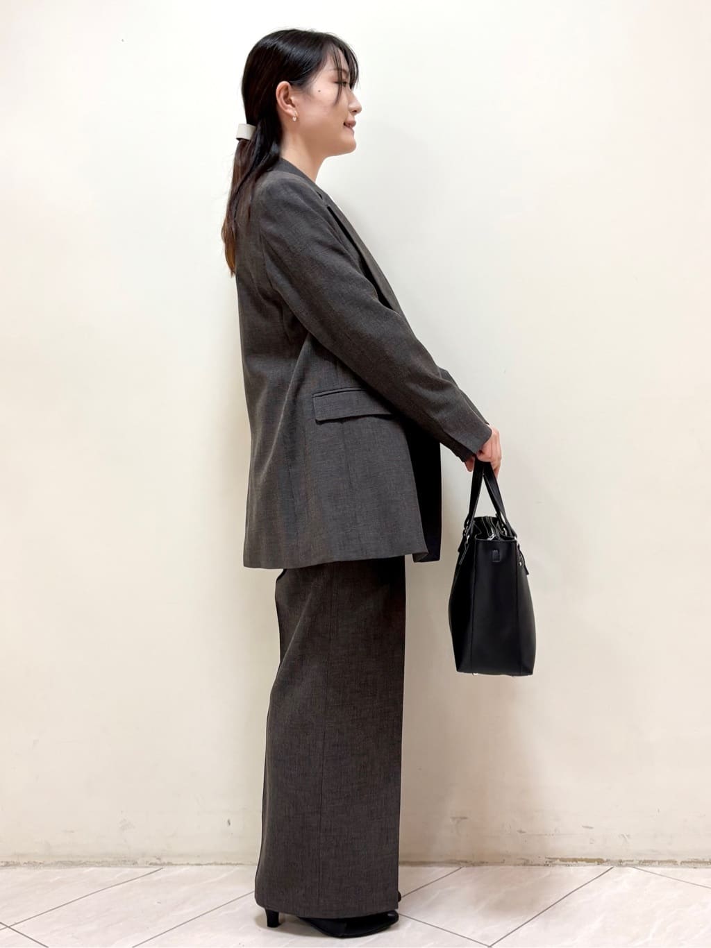 mikiさんの「Reflect｜【きちんと見え／通勤／セレモニーにおすすめ◎】ドット柄ボウタイブラウス」を使ったコーディネート