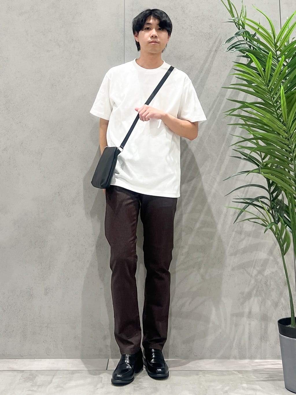 SHI-MAさんの「THE SHOP TK｜パターンジャカード半袖Tシャツ【洗濯機OK】」を使ったコーディネート