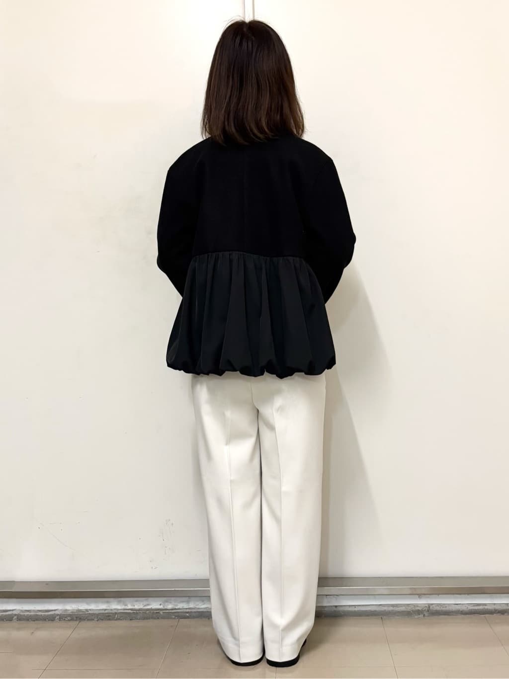 やまさんの「OPAQUE.CLIP｜ウールライクペプラムドッキングアウター【洗濯機洗い可】」を使ったコーディネート