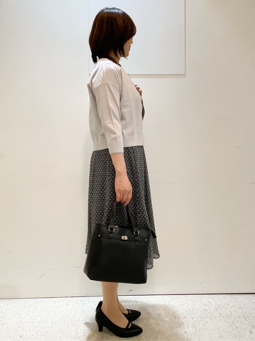 めいさんの「Reflect｜【二の腕さりげなくカバー】バンドカラーブラウス」を使ったコーディネート