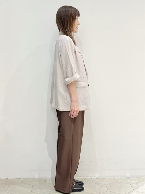 yukariさんの「OPAQUE.CLIP｜メタリック刺繍ロゴTシャツ【接触冷感／洗濯機洗い可】」を使ったコーディネート