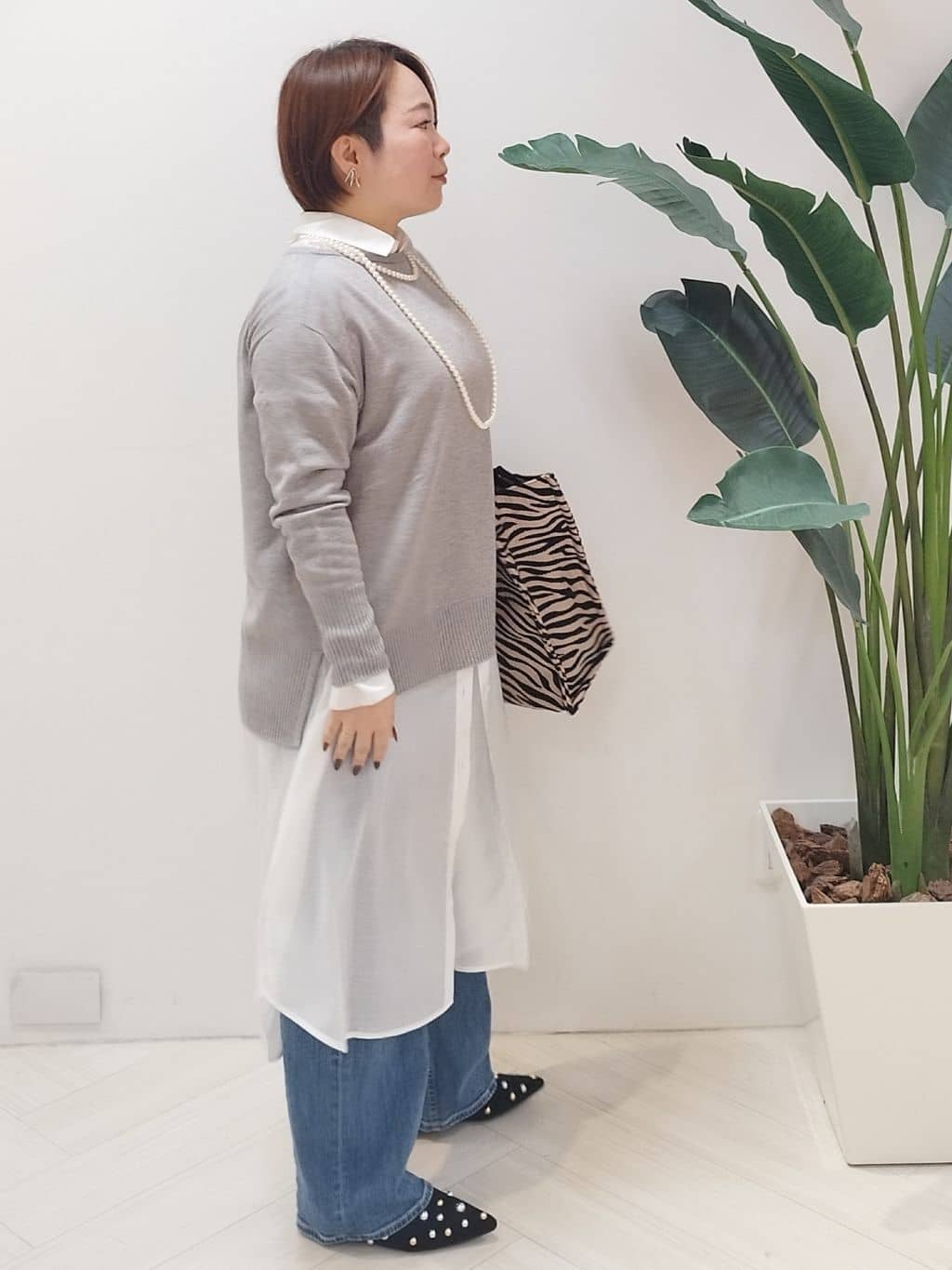 s u g iさんの「UNTITLED｜【8色展開/体型カバー】魅せるタイムレスニット」を使ったコーディネート