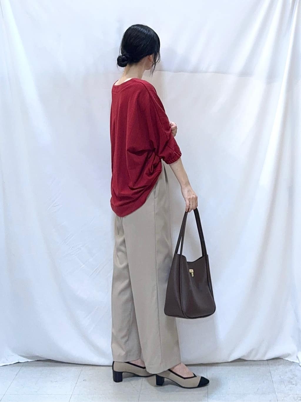 𝐇𝐢𝐫𝐨𝐦𝐢さんの「SHOO･LA･RUE｜【S-LL/7分袖】ゆるシルエットが心地よい ドルマントップス」を使ったコーディネート