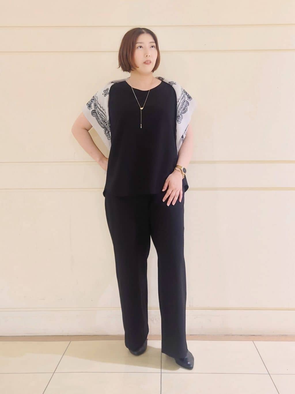 Itoさんの「INDIVI｜【UVケア／SETUP可能】エアリージョーゼット ワイドパンツ」を使ったコーディネート