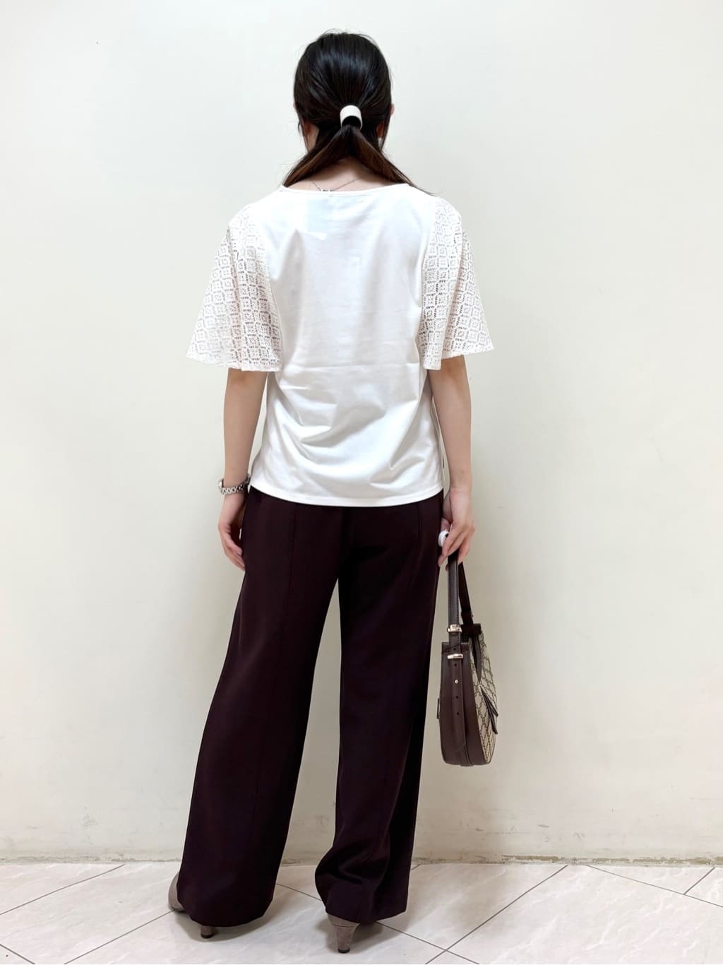 mikiさんの「Reflect｜幾何レーススリーブプルオーバージャージ」を使ったコーディネート