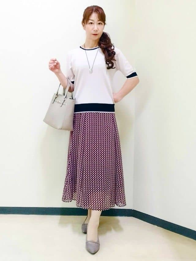 花さんの「Reflect｜【WEB先行カラーあり／手洗い可／アンサンブル可】バイカラーカーディガン」を使ったコーディネート