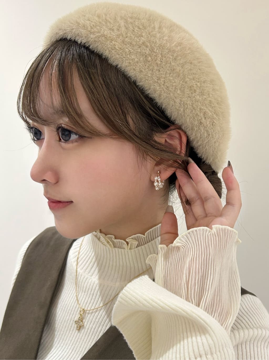 ゆめさんの「grove｜【2WAY】スウェード調ジレワンピース」を使ったコーディネート