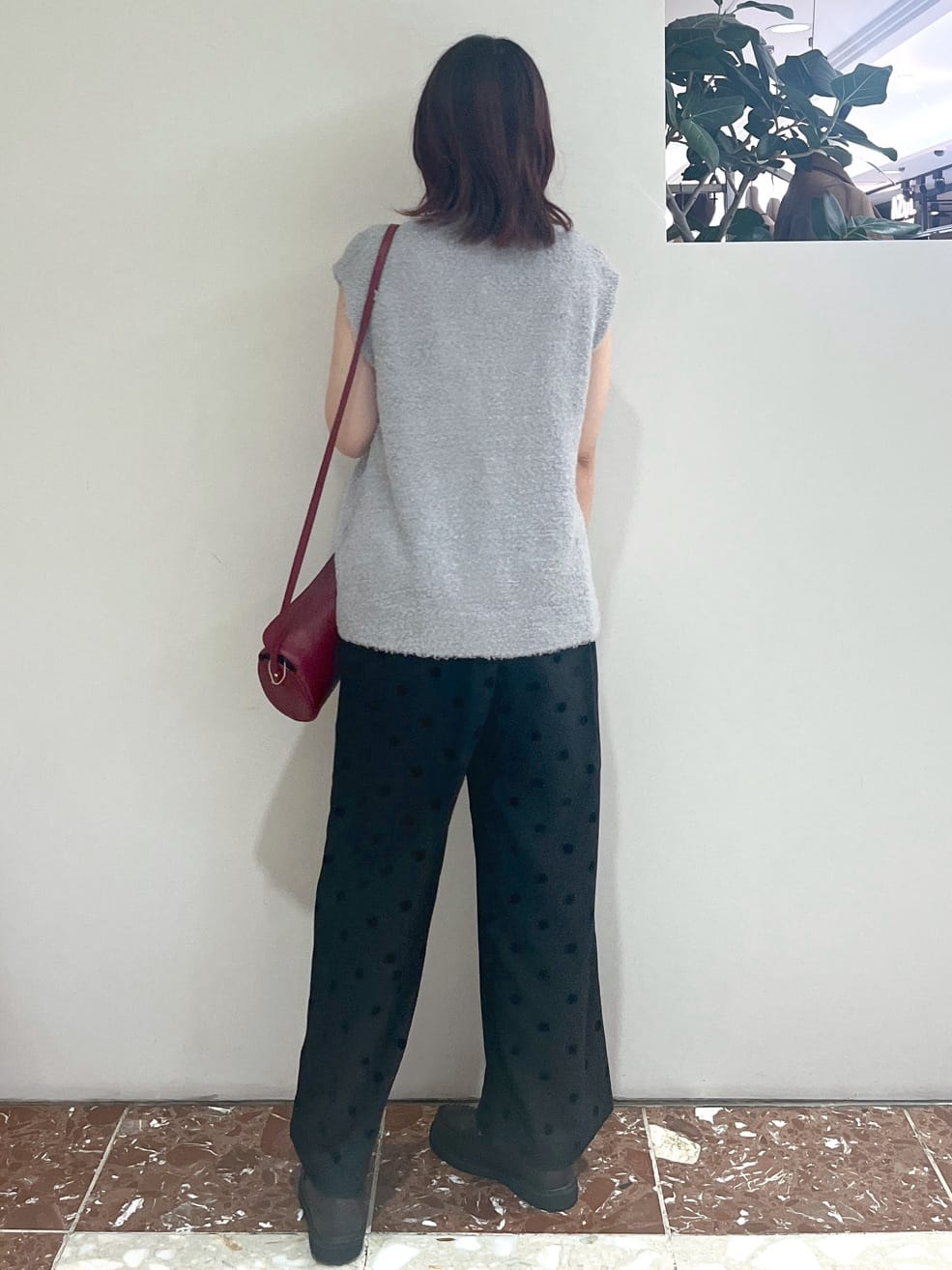 Makinoさんの「Dessin｜【洗える】Vネックシャギーベスト」を使ったコーディネート