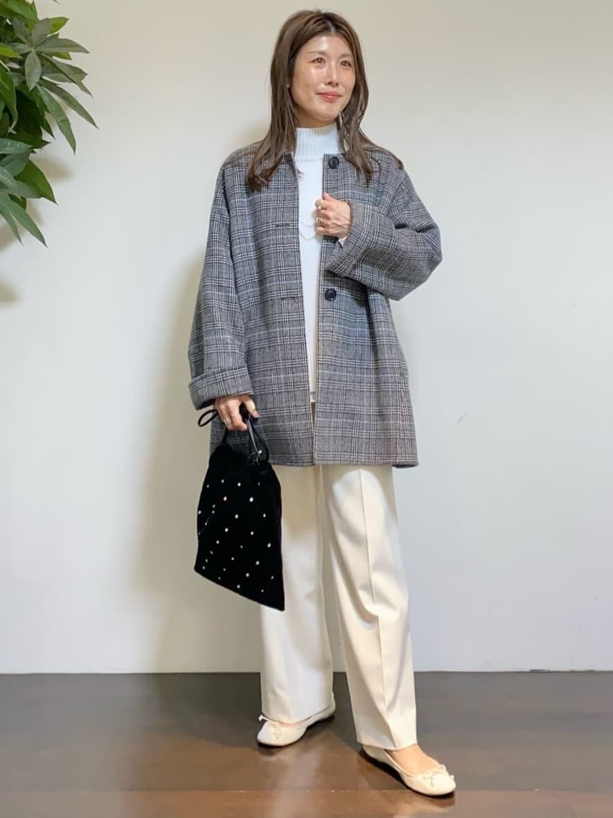 tomoさんの「UNTITLED｜ミニフェイクファーショルダー」を使ったコーディネート