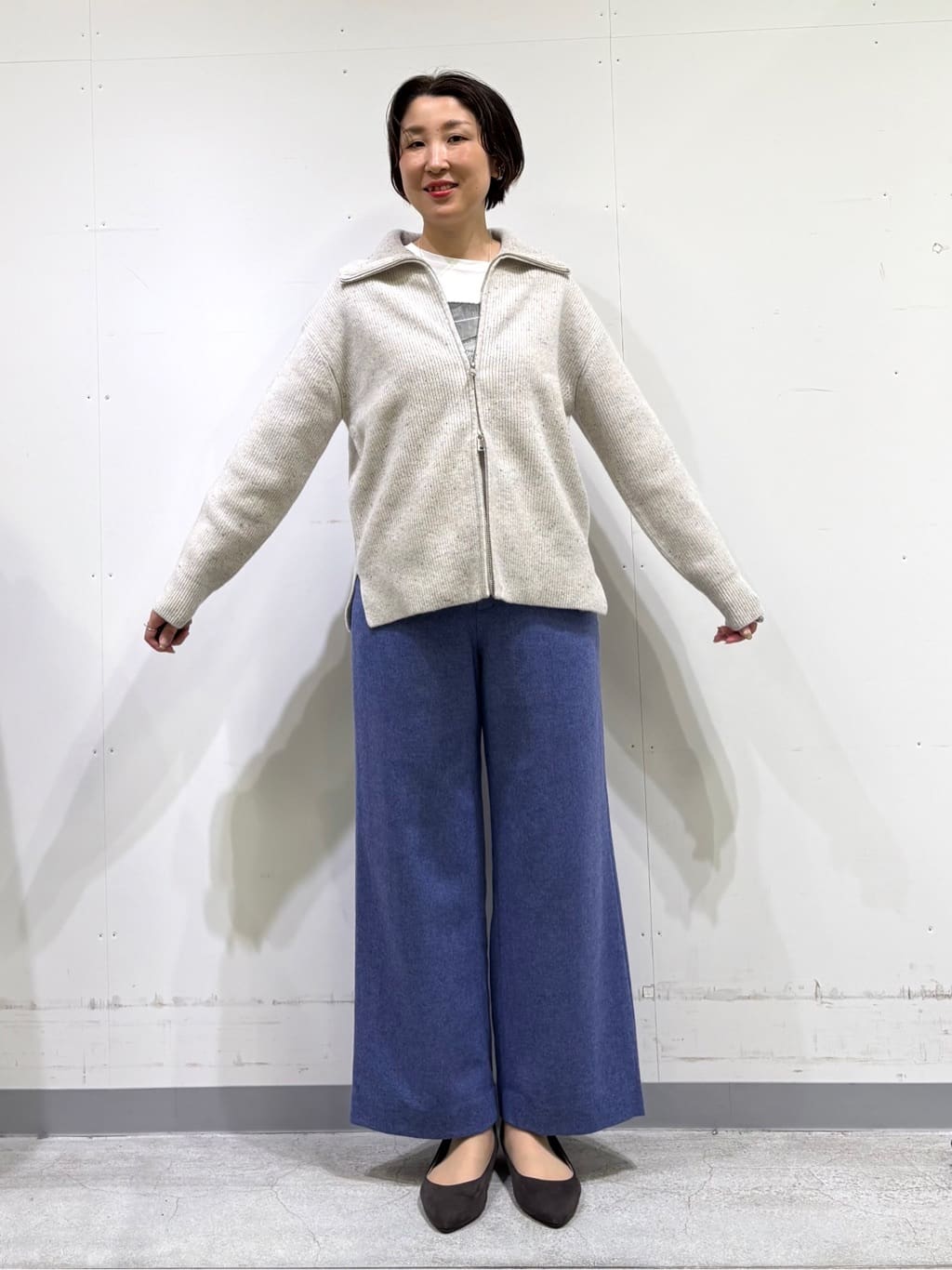 yuriさんの「INDIVI｜【UVケア】プリントフォトロングTシャツ」を使ったコーディネート