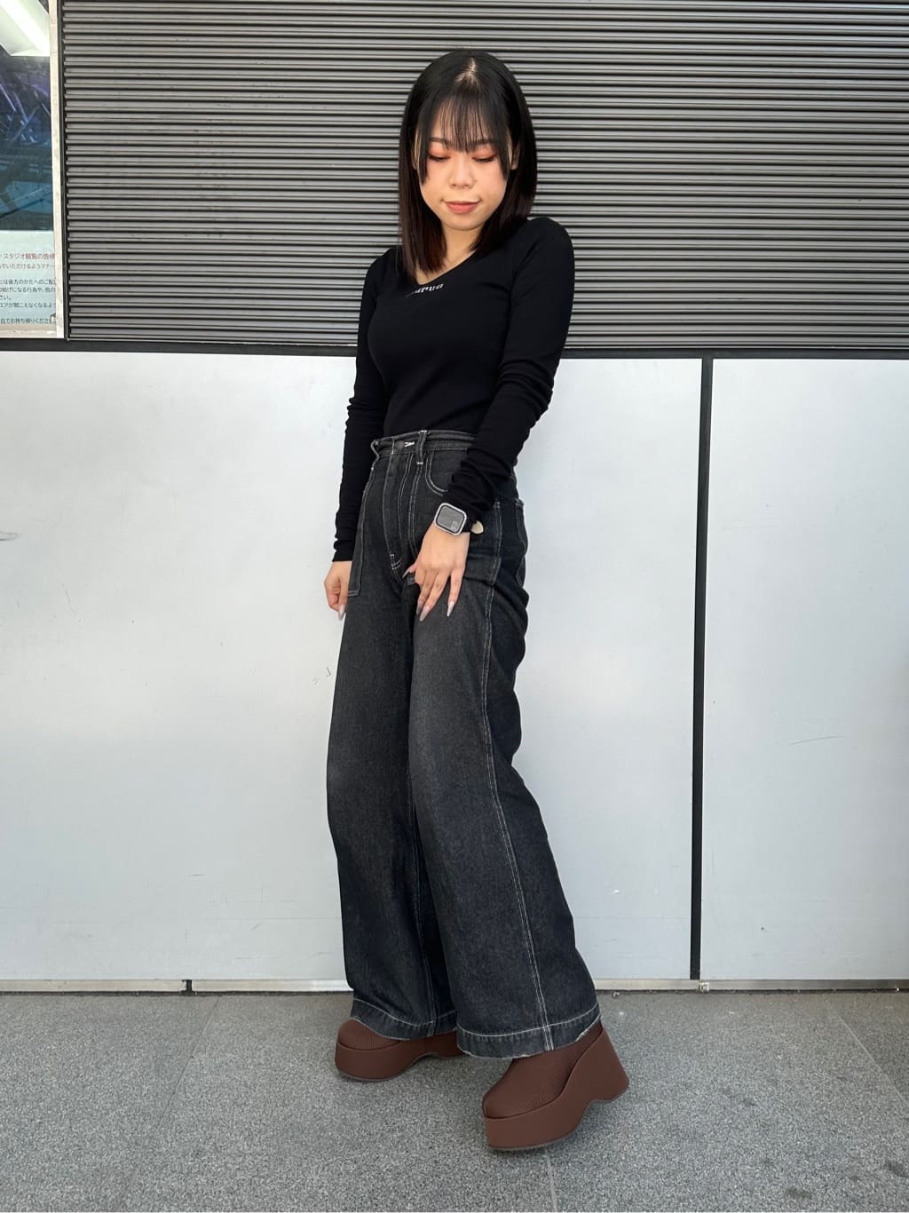 あずみさんの「ESPERANZA｜厚底ニットショートブーツ」を使ったコーディネート