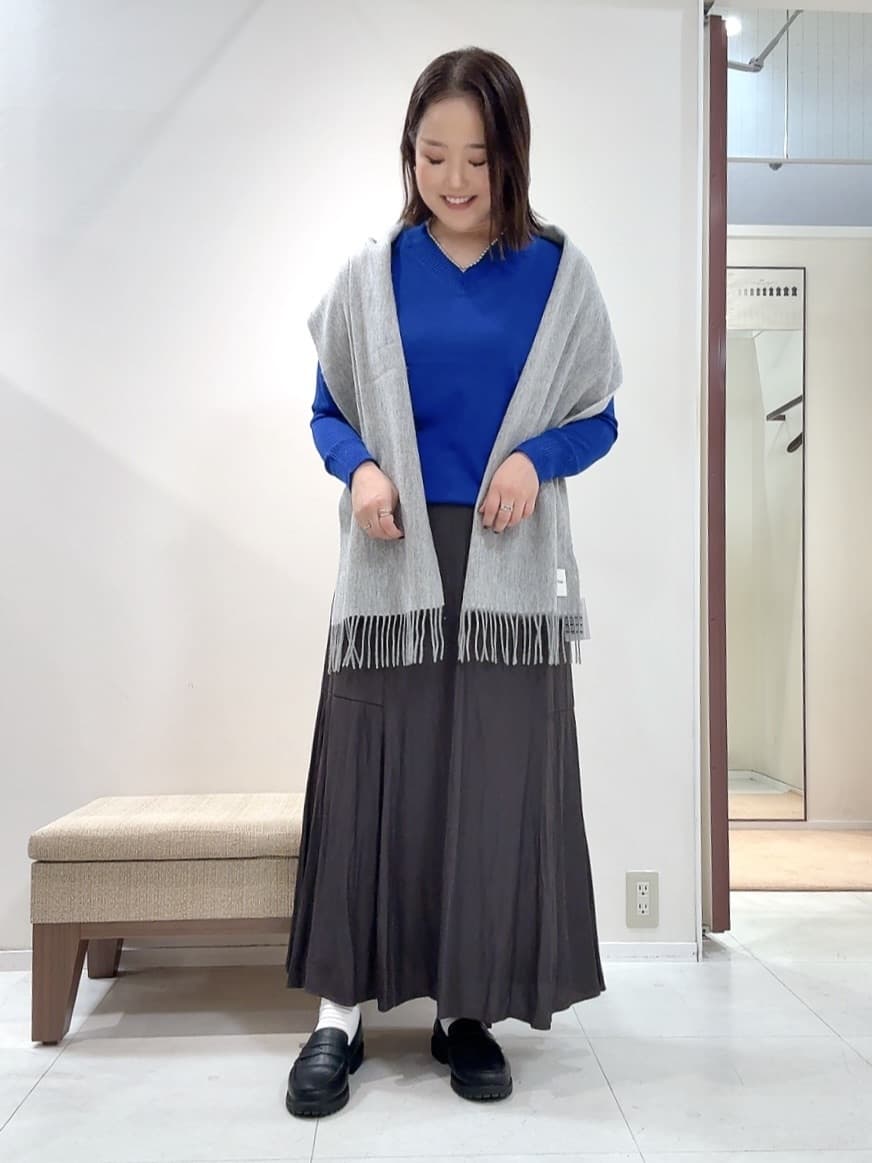 YUIさんの「UNTITLED｜【洗える/1枚で着映え】ソフト裾フレアスカート」を使ったコーディネート