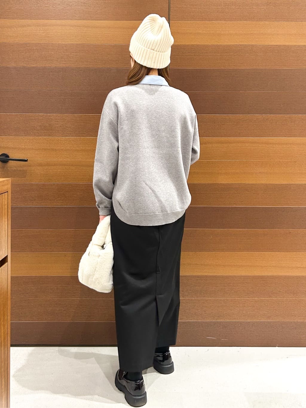 yumiさんの「OPAQUE.CLIP｜襟付きロゴジャカードニット【洗濯機OK】」を使ったコーディネート