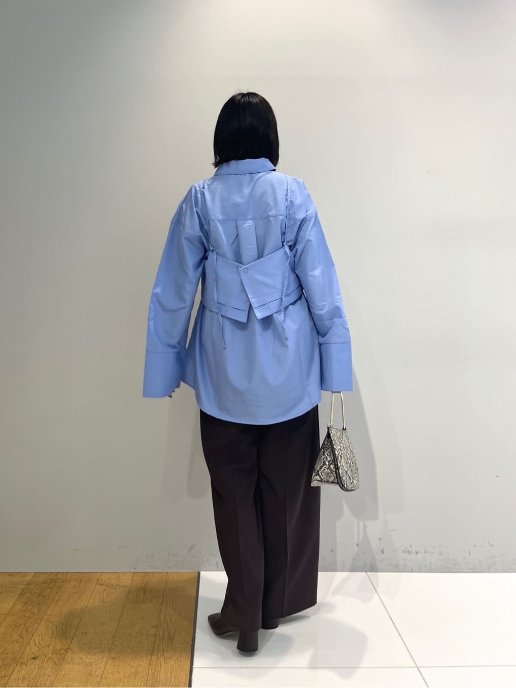 Harukaさんの「INDIVI｜Comfy SET UP｜イージーストレートワイドパンツ【セットアップ対応／通勤/カセット服】」を使ったコーディネート