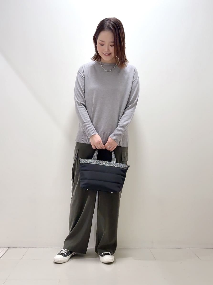 YUIさんの「UNTITLED｜【8色展開/体型カバー】魅せるタイムレスニット」を使ったコーディネート