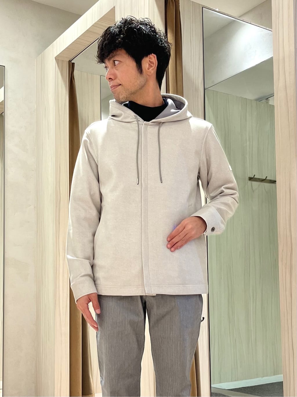 URAさんの「TAKEO KIKUCHI｜【Sサイズ～】ウォーム ミラノリブ オフネック プルオーバー」を使ったコーディネート