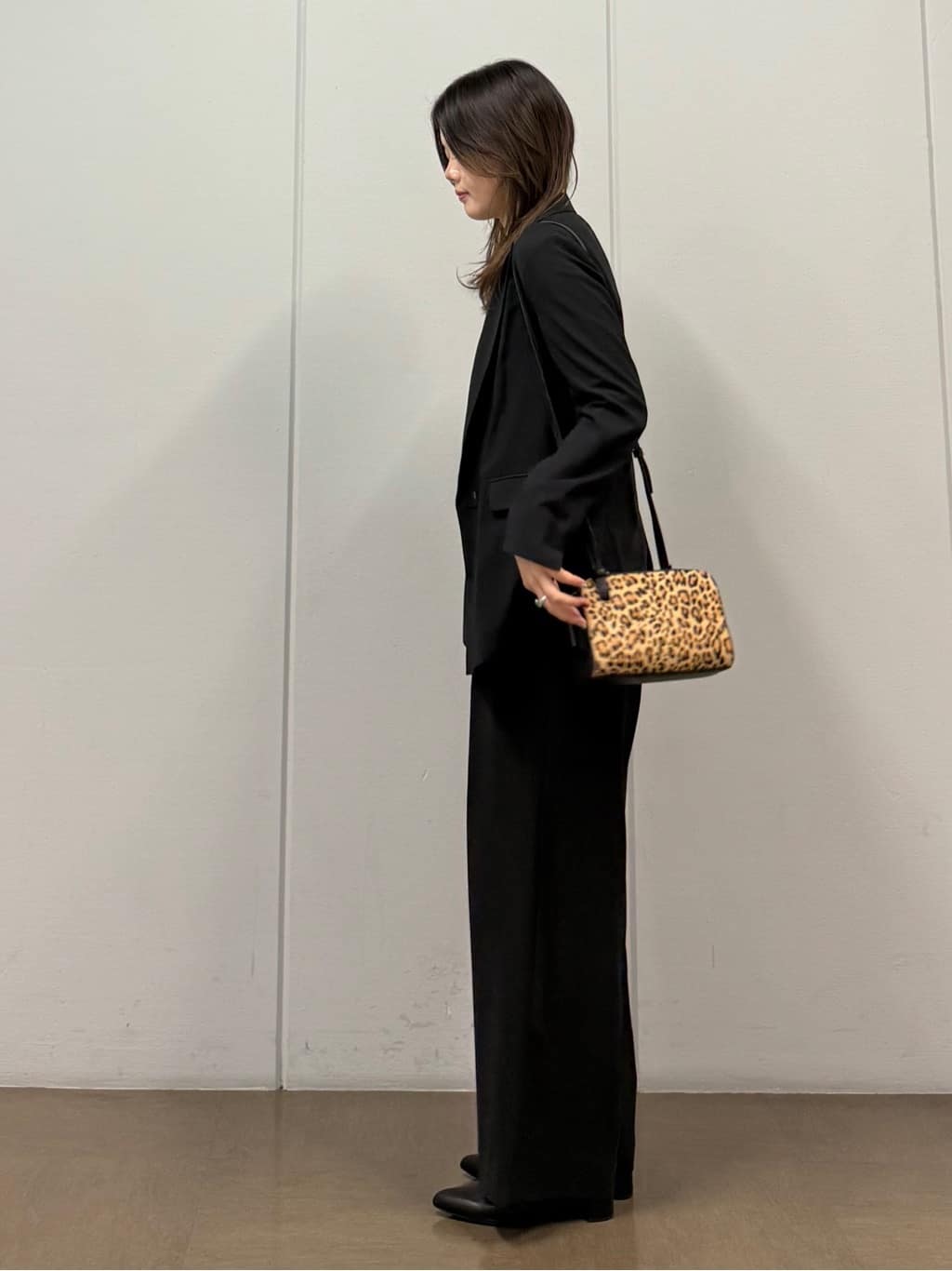 mizukiさんの「INDIVI｜【セットアップ可能】ビスチェレイヤード風トップス」を使ったコーディネート