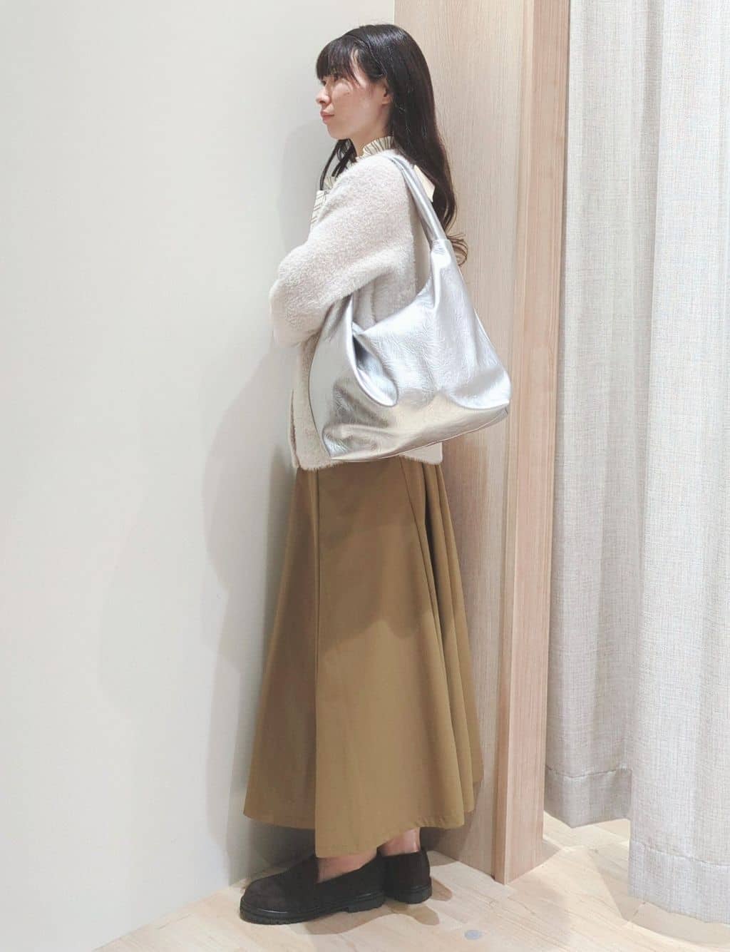 Yuiさんの「grove｜フリルカラーリボンブラウス」を使ったコーディネート