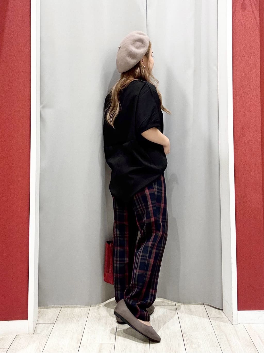 shioさんの「SHOO･LA･RUE｜【ひんやり/洗濯後しわになりにくい】リブ切り替えドルマンブラウス」を使ったコーディネート