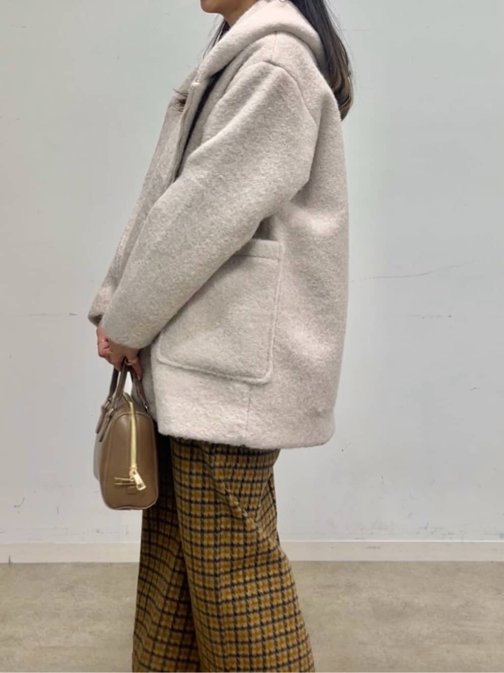 cotaniさんの「SHOO･LA･RUE｜【洗濯機可/S-LL】上品にキラリと華やぐ スパンコールニット」を使ったコーディネート