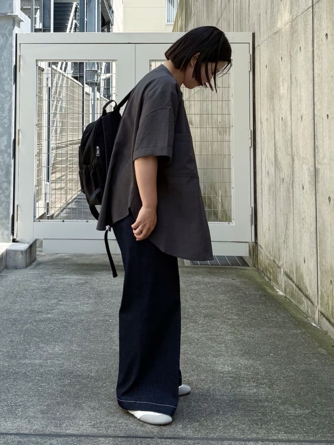 chさんの「THE SHOP TK｜【ひんやり】前後2WAY スクエアタンクトップ」を使ったコーディネート