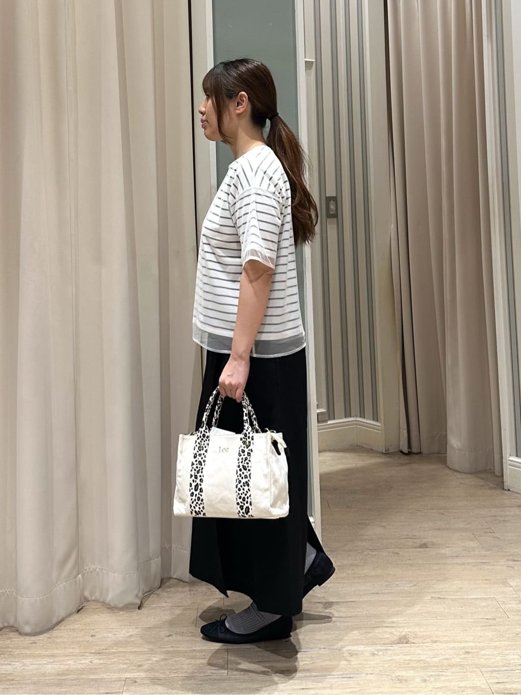 Ririさんの「grove｜ラフだけどおしゃれ　チュールレイヤードTシャツ」を使ったコーディネート