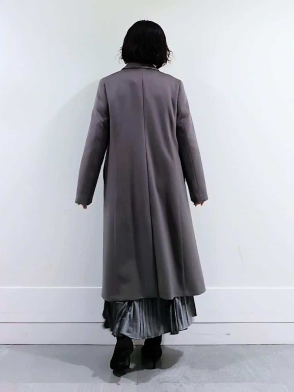 ミズタさんの「UNTITLED｜【スタイリッシュ／オンオフ兼用】ウールチェスターコート」を使ったコーディネート