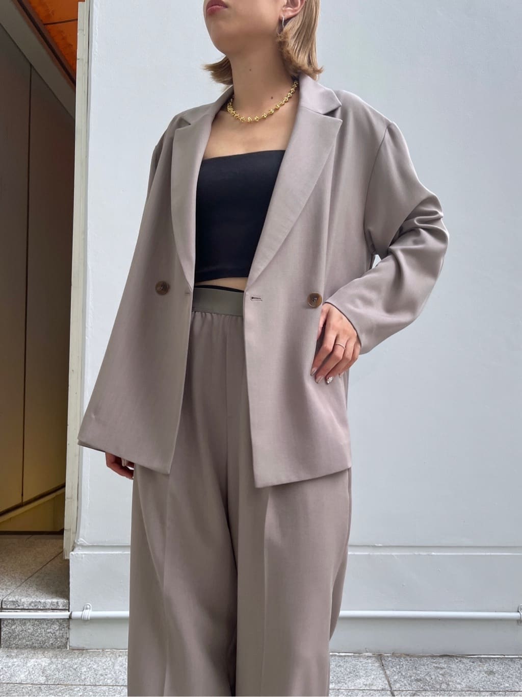 Harukaさんの「INDIVI｜Comfy SET UP｜イージーストレートワイドパンツ【セットアップ対応／通勤/カセット服】」を使ったコーディネート