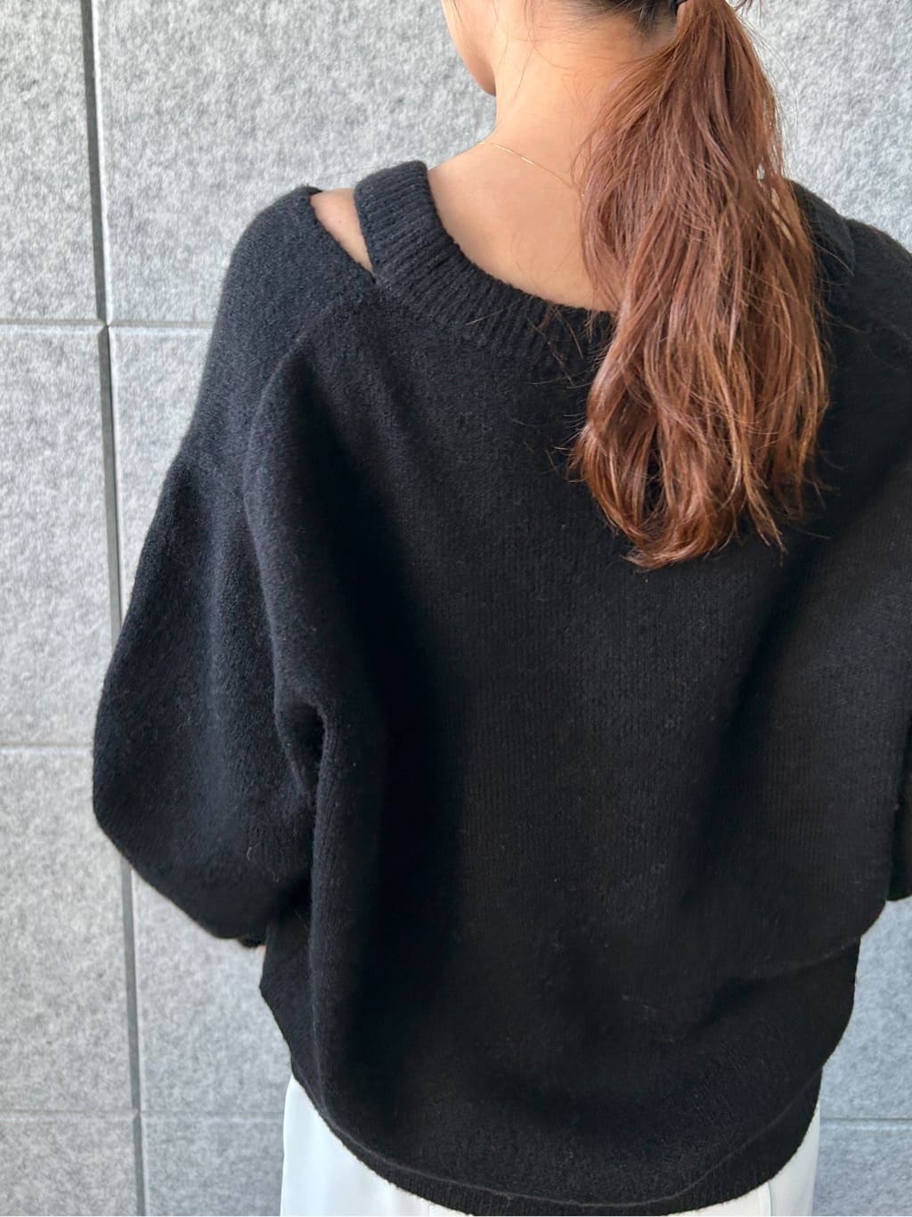 harunaさんの「CODE A｜M cloudy over V pullover」を使ったコーディネート