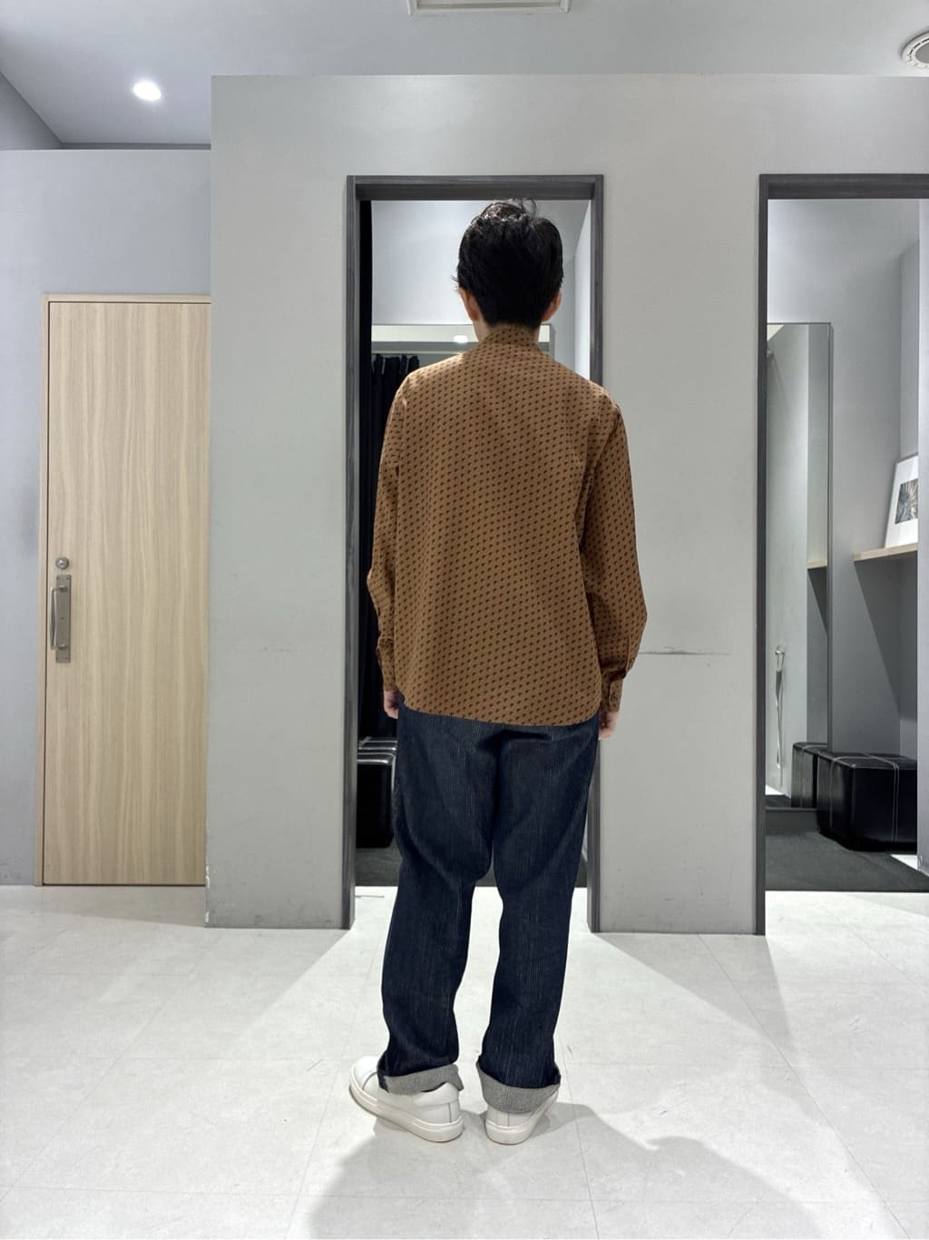わいずみさんの「TAKEO KIKUCHI｜ボーラーハット柄 長袖シャツ」を使ったコーディネート