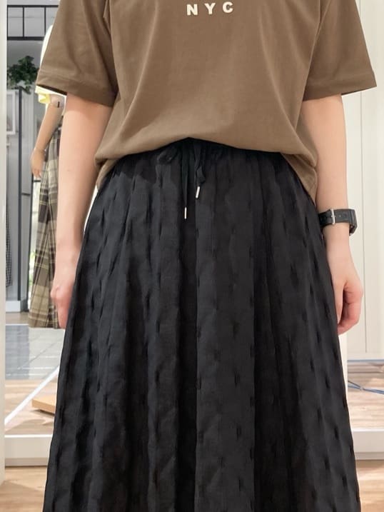 Takaoさんの「Dessin｜【洗える】オーガニックコットンロゴTシャツ」を使ったコーディネート