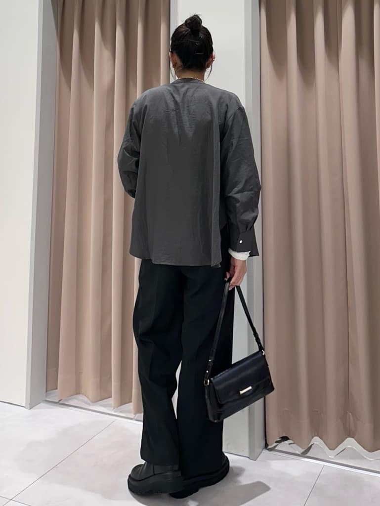 cottonさんの「THE SHOP TK｜【通勤にもデイリーにも】ダブルポケットスキッパーシャツ/洗濯機OK」を使ったコーディネート