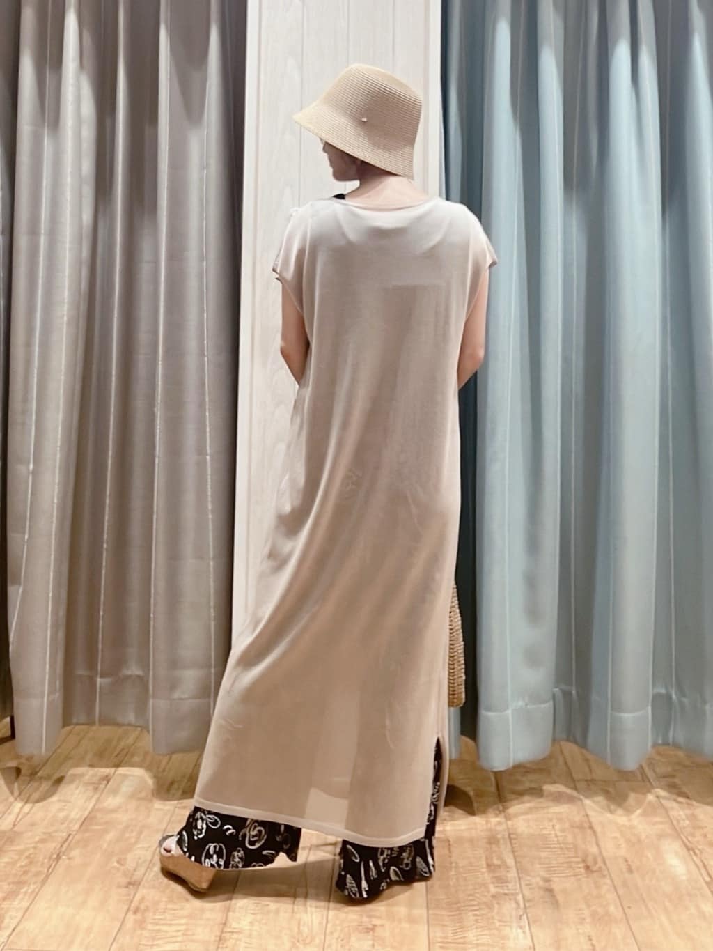 aaamiさんの「SHOO･LA･RUE｜【洗濯機可/柄が選べる】さらさら楽ちん プリーツ ワイドパンツ」を使ったコーディネート