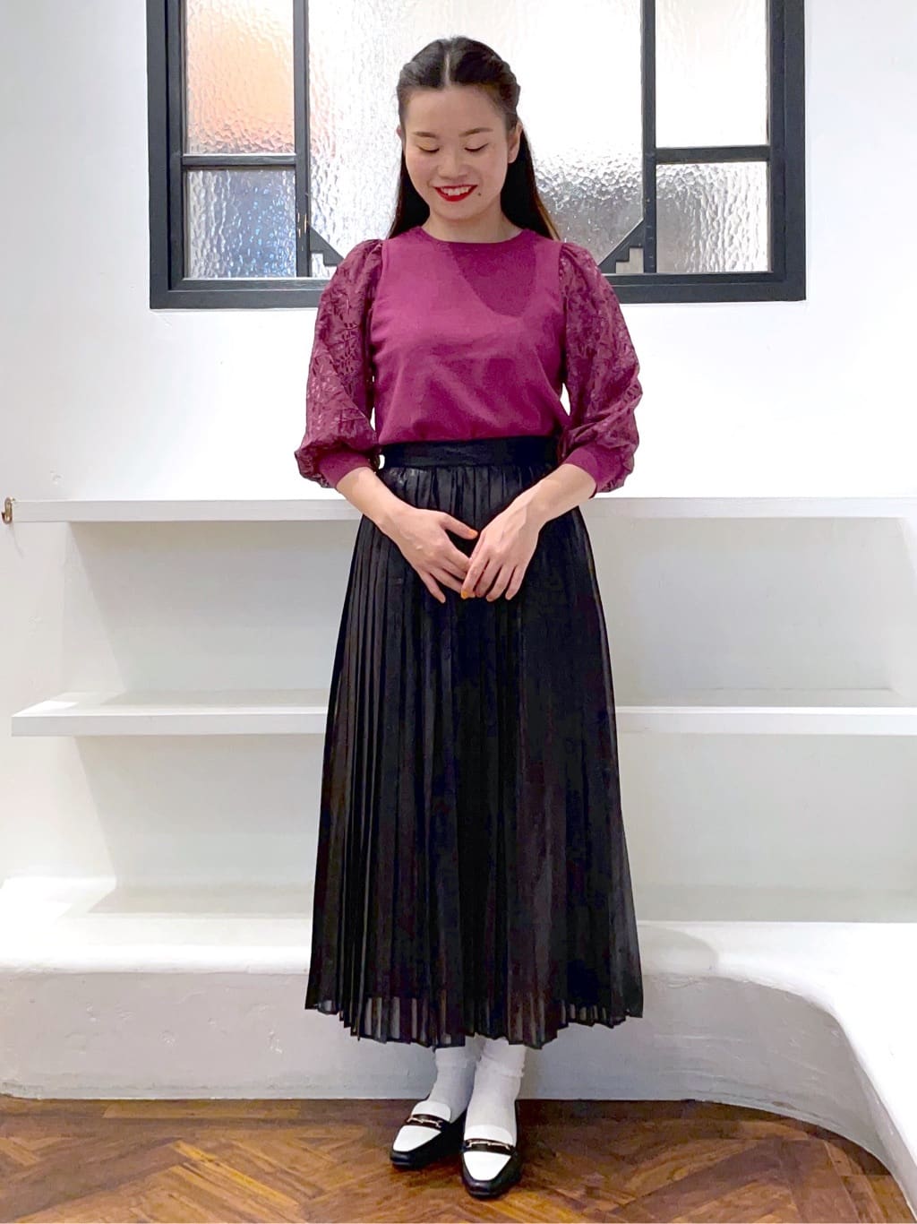あんりさんの「grove｜【二の腕カバー】繊細さと上品さをまとう袖刺繍プルオーバーニット」を使ったコーディネート
