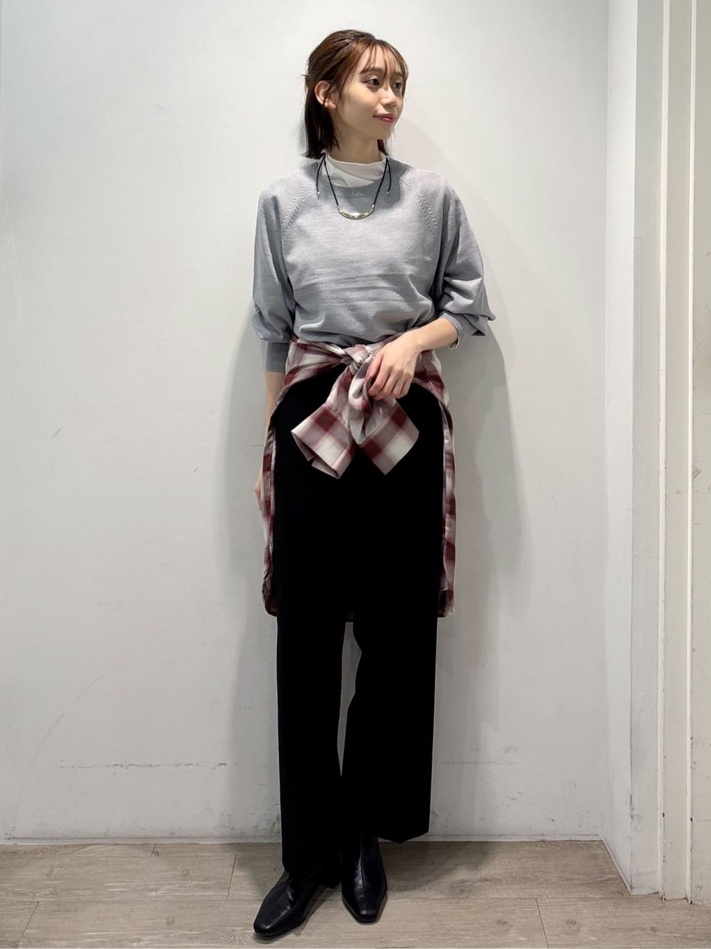 ぶまりんさんの「OPAQUE.CLIP｜シアーハイネックトップス【洗濯機OK】」を使ったコーディネート