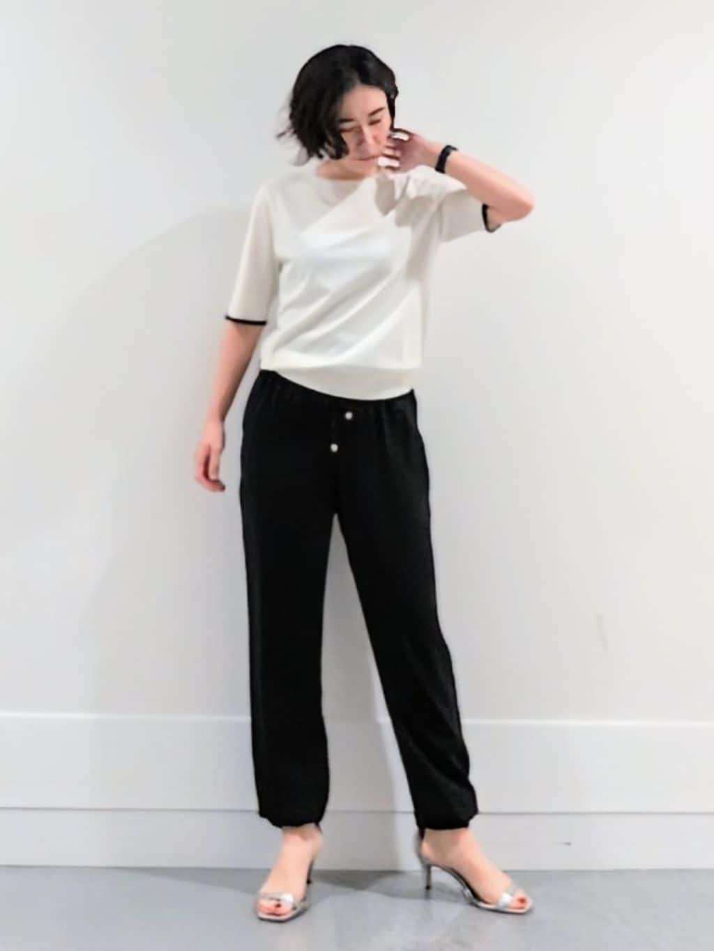 ミズタさんの「UNTITLED｜【アンサンブル可/薄手/洗える】5分袖クルーニット」を使ったコーディネート