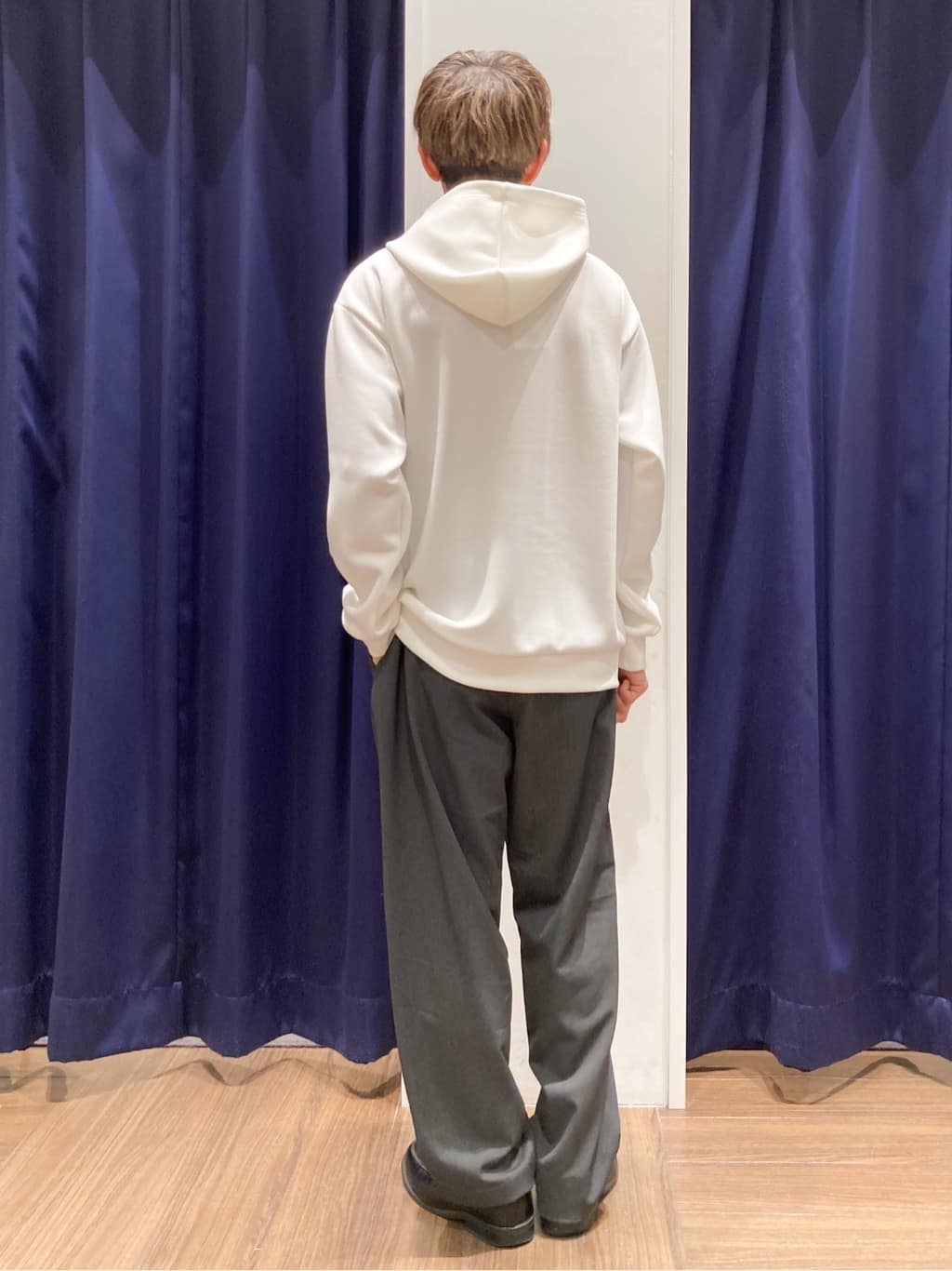 つーじーさんの「THE SHOP TK｜【1ランク上の大人カジュアルに】異素材コンビ リブブルゾン」を使ったコーディネート