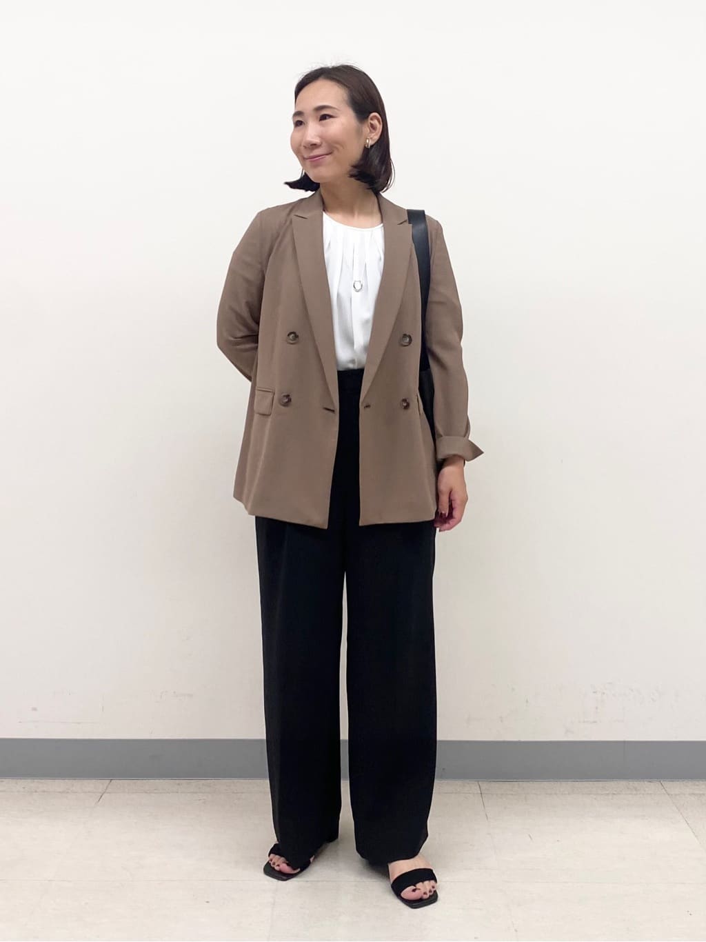 YUKARIさんの「INDIVI｜【軽く羽織れる！】ダブルジャケット」を使ったコーディネート
