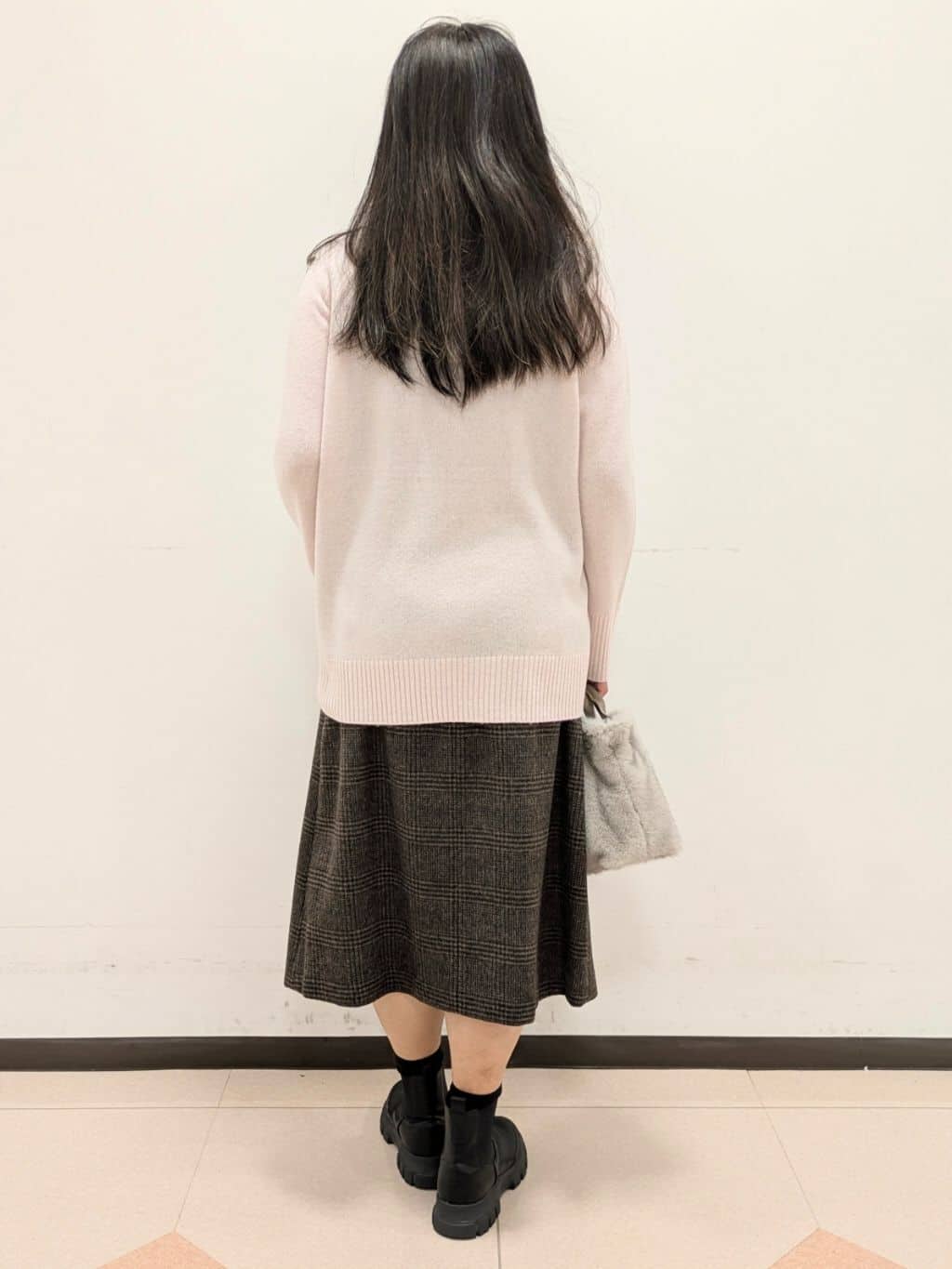 ともさんの「UNTITLED｜【重ね着もおすすめ/洗える】ウールカシミヤ クルーネックニット」を使ったコーディネート