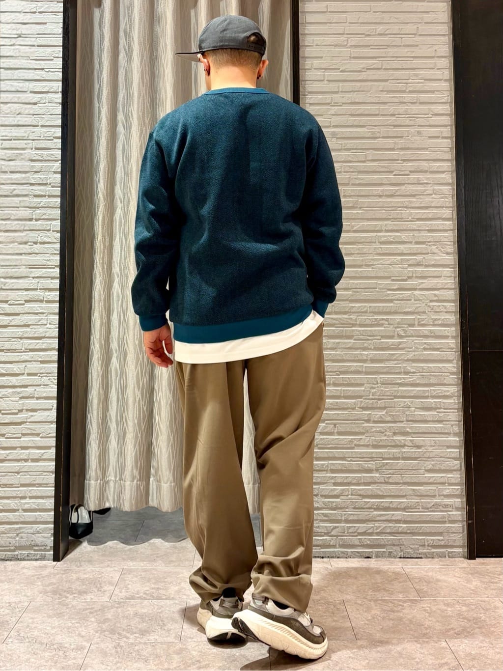 Pーyamaさんの「THE SHOP TK｜【裏起毛で暖かい】レトロフリーススウェット 洗濯機OK」を使ったコーディネート
