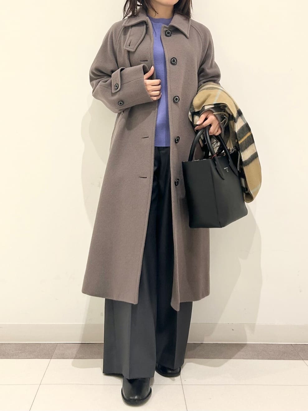 とりみさんの「DRESSTERIOR｜ストレッチフルニードルニット」を使ったコーディネート